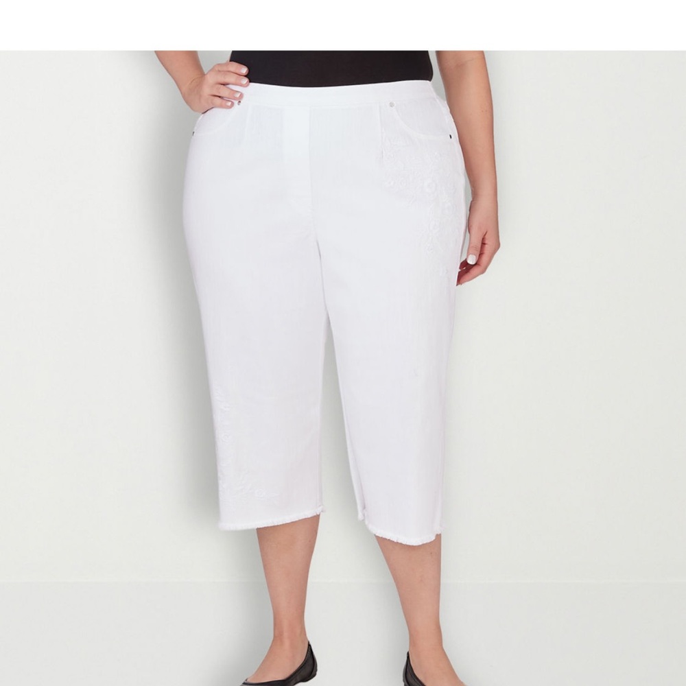 Alfred Dunner Blue Bayou Mid Rise Plus Capris